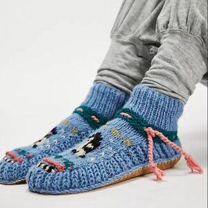 Free People French Knot NWT wool made in Nepal slippers socks size L New with ta